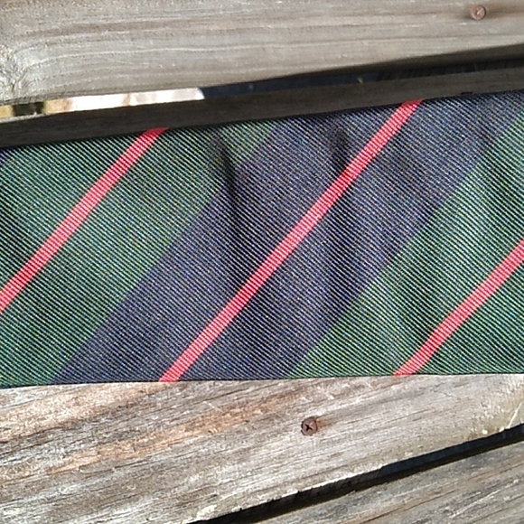 Classic Men's Tie - Picture 2 of 8